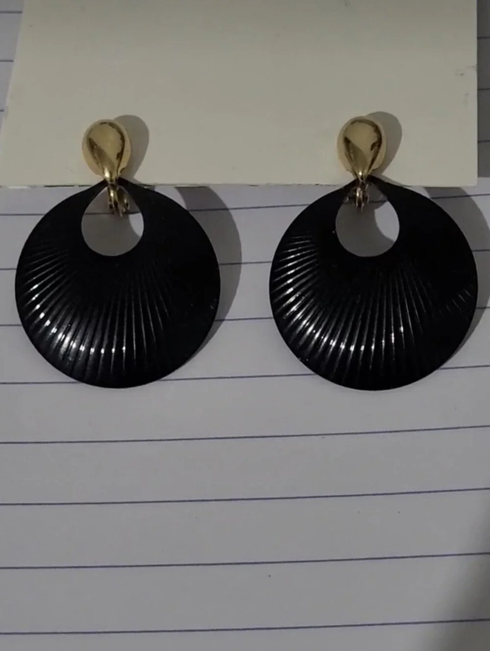 Vintage Trifari Black & Gold Tone Clip On Earrings.